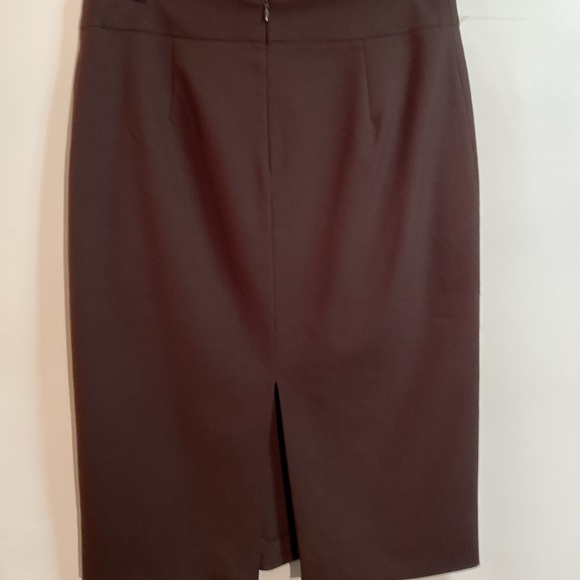 ZARA Basic - brown midi skirt. Size 8 - Picture 2 of 10